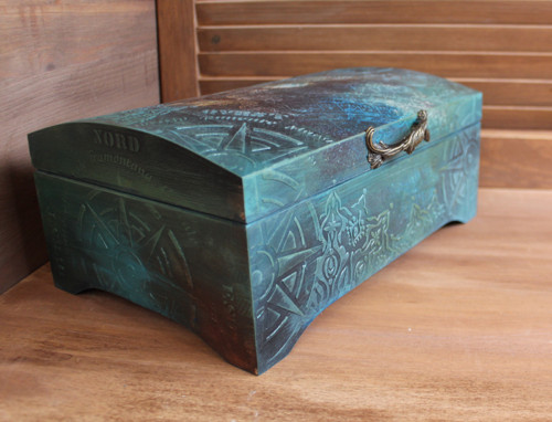 Truhla dřevěná modrá