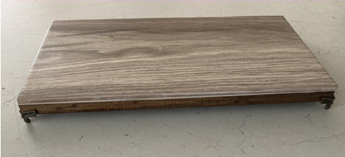 Keramická podložka 40 x 20 cm.