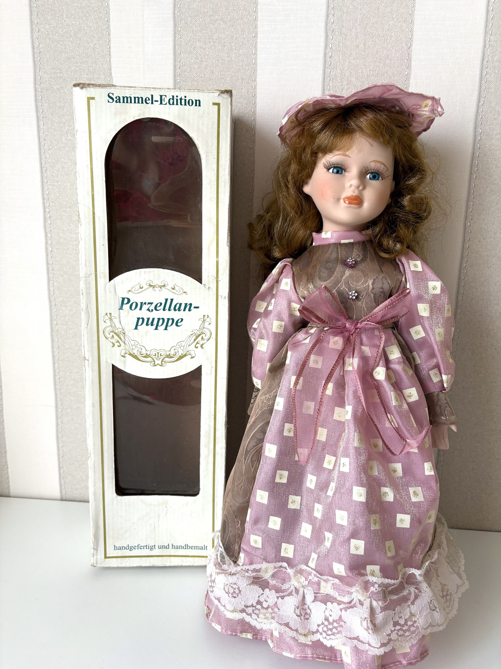 Porcelánová panenka Milena