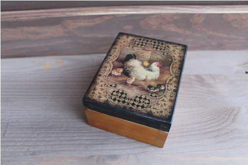 Dřevěná krabička