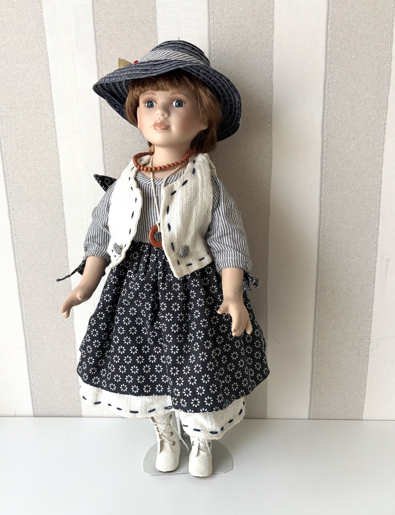 Porcelánová panenka Iveta