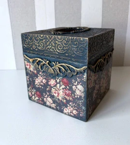 Krabička na kapesníky