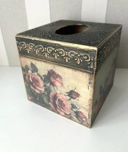 Krabička na kapesníky