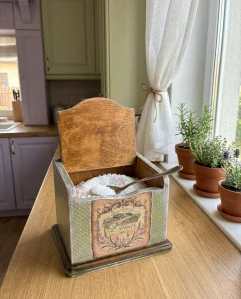 Dřevěná dóza na sůl – Vůně Provence