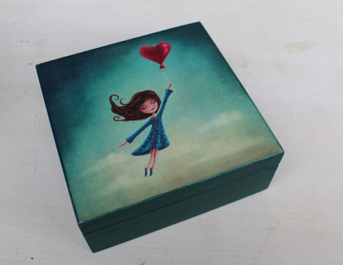 Krabička dívka s balónkem 