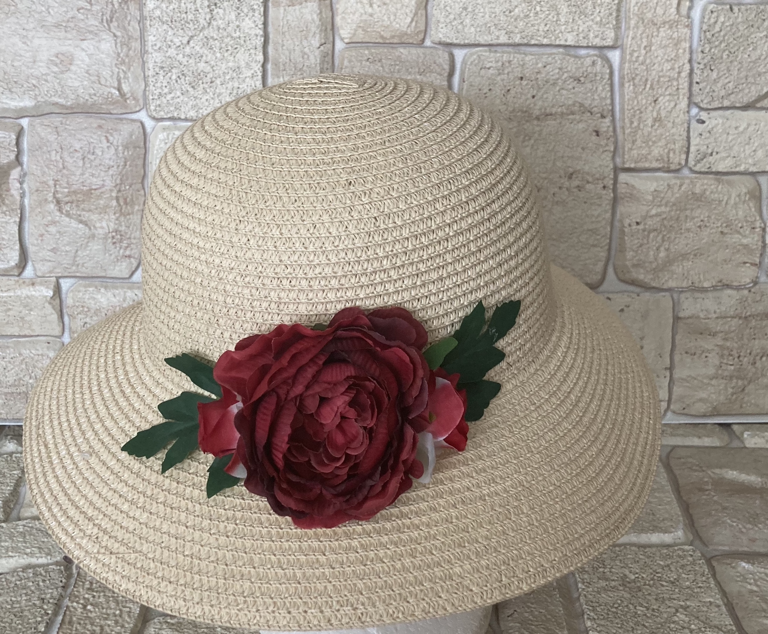 Dámský letní klobouk