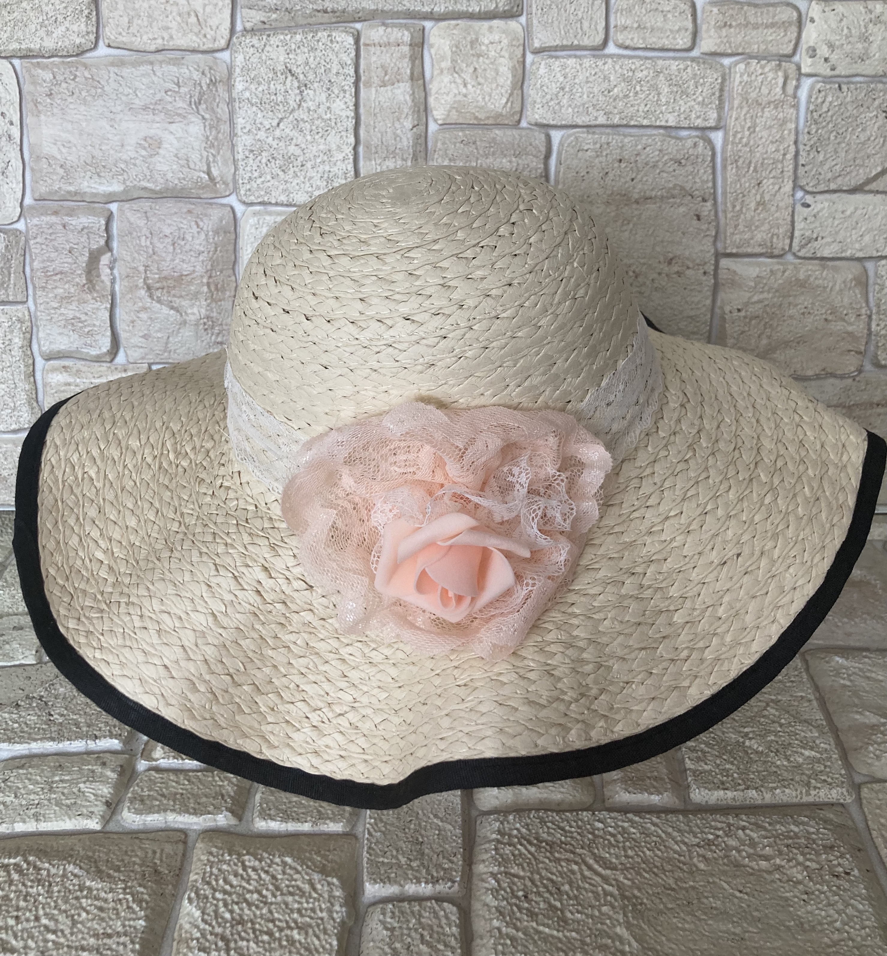 Dámský letní klobouk