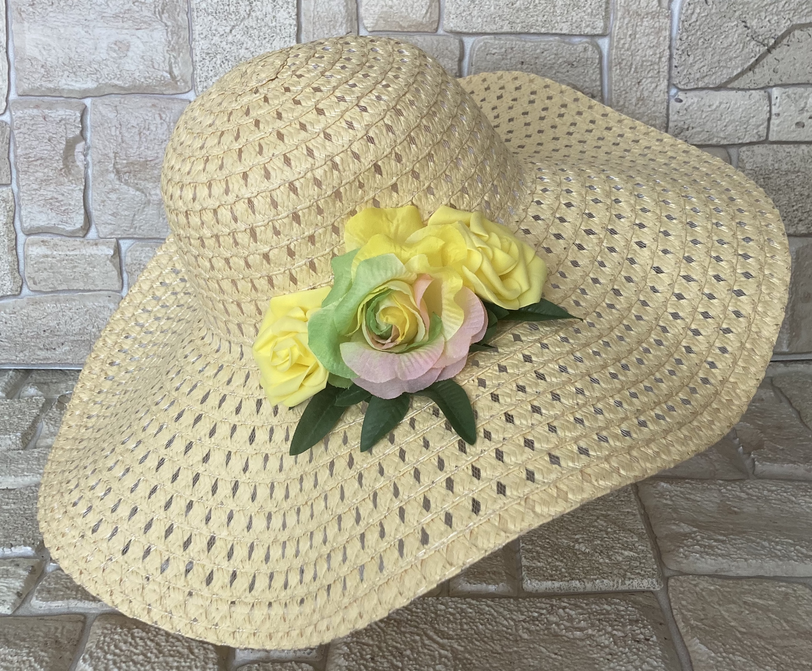 Dámský letní klobouk