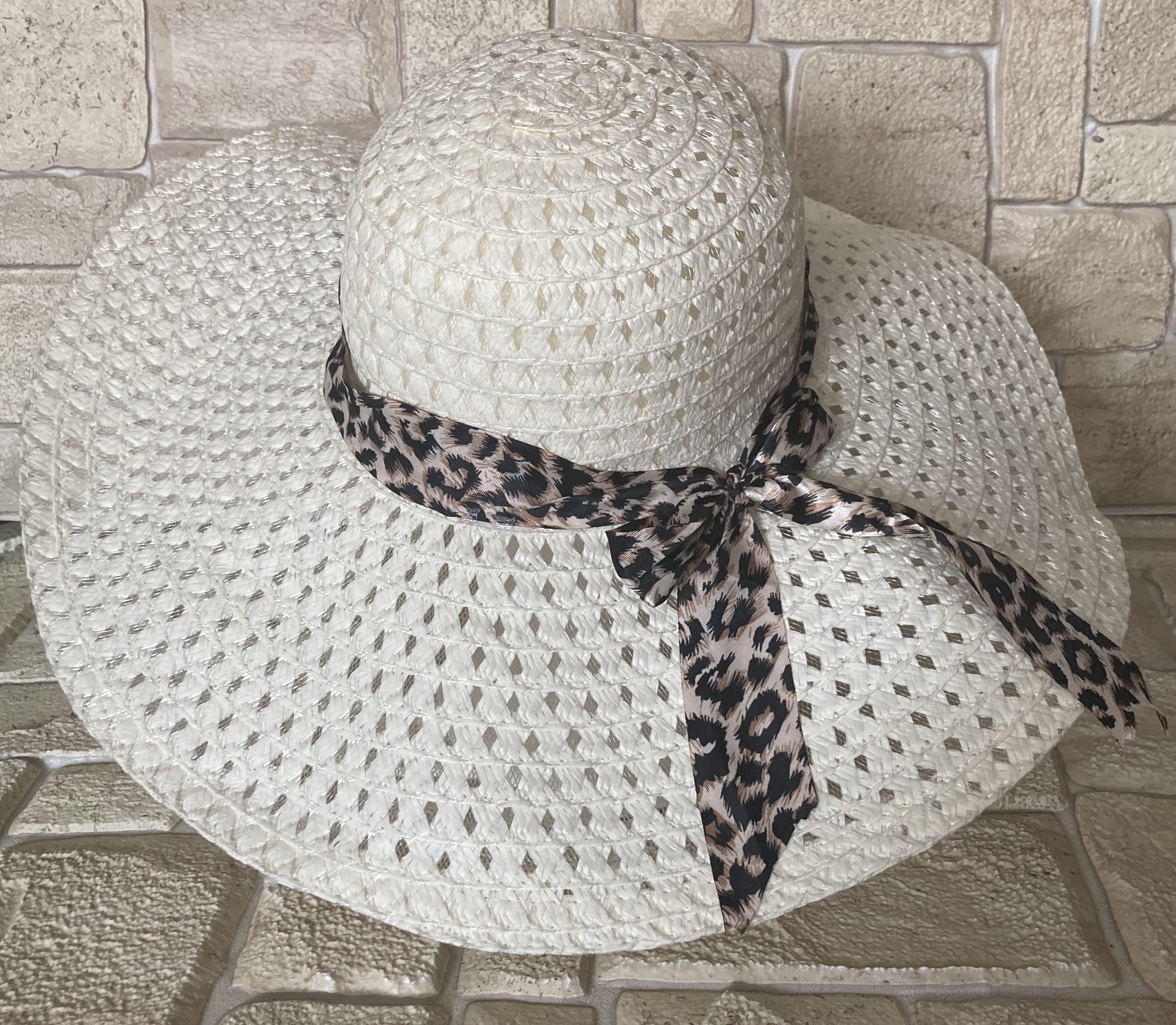 Dámský letní klobouk