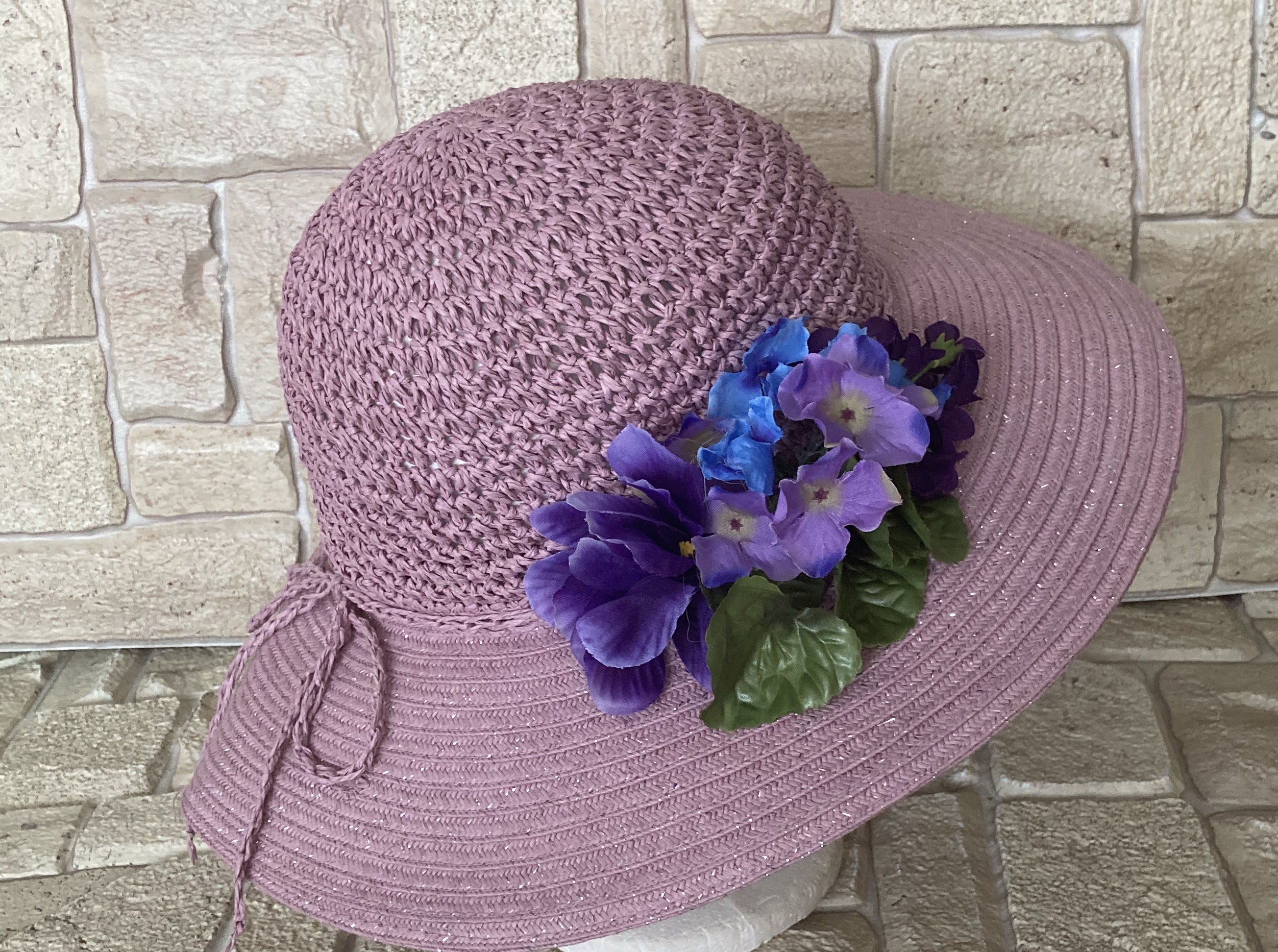 Dámský letní klobouk