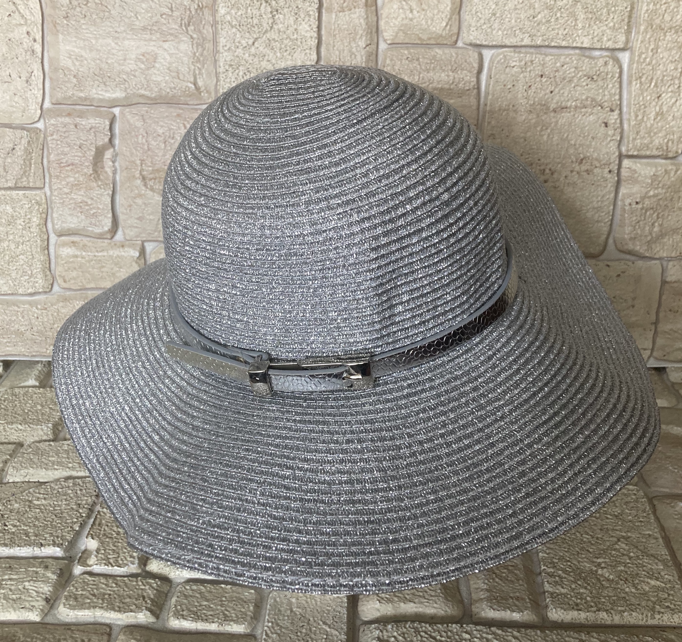 Dámský letní klobouk