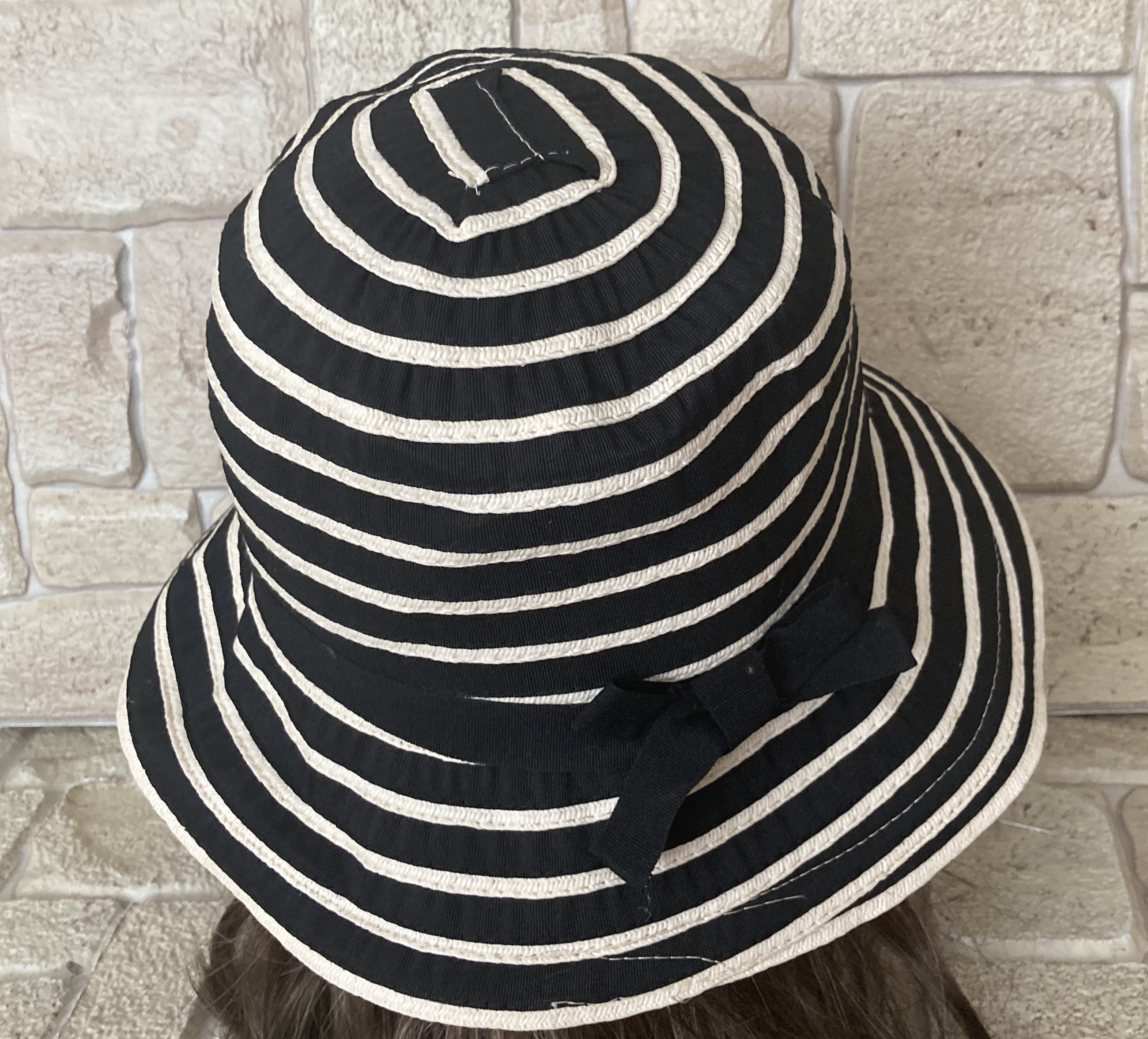 Dámský letní klobouk