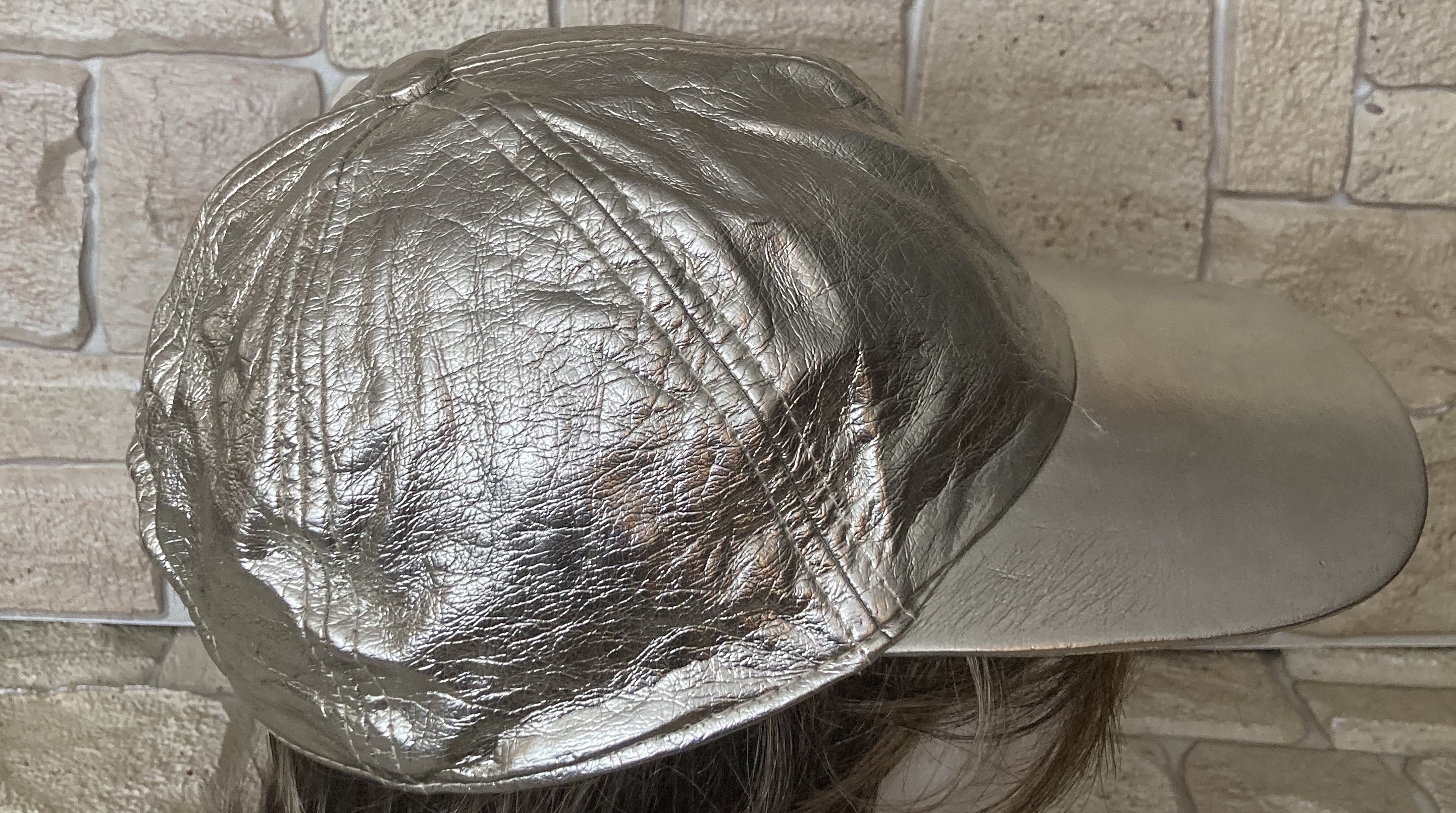 Čepice s  kšiltem