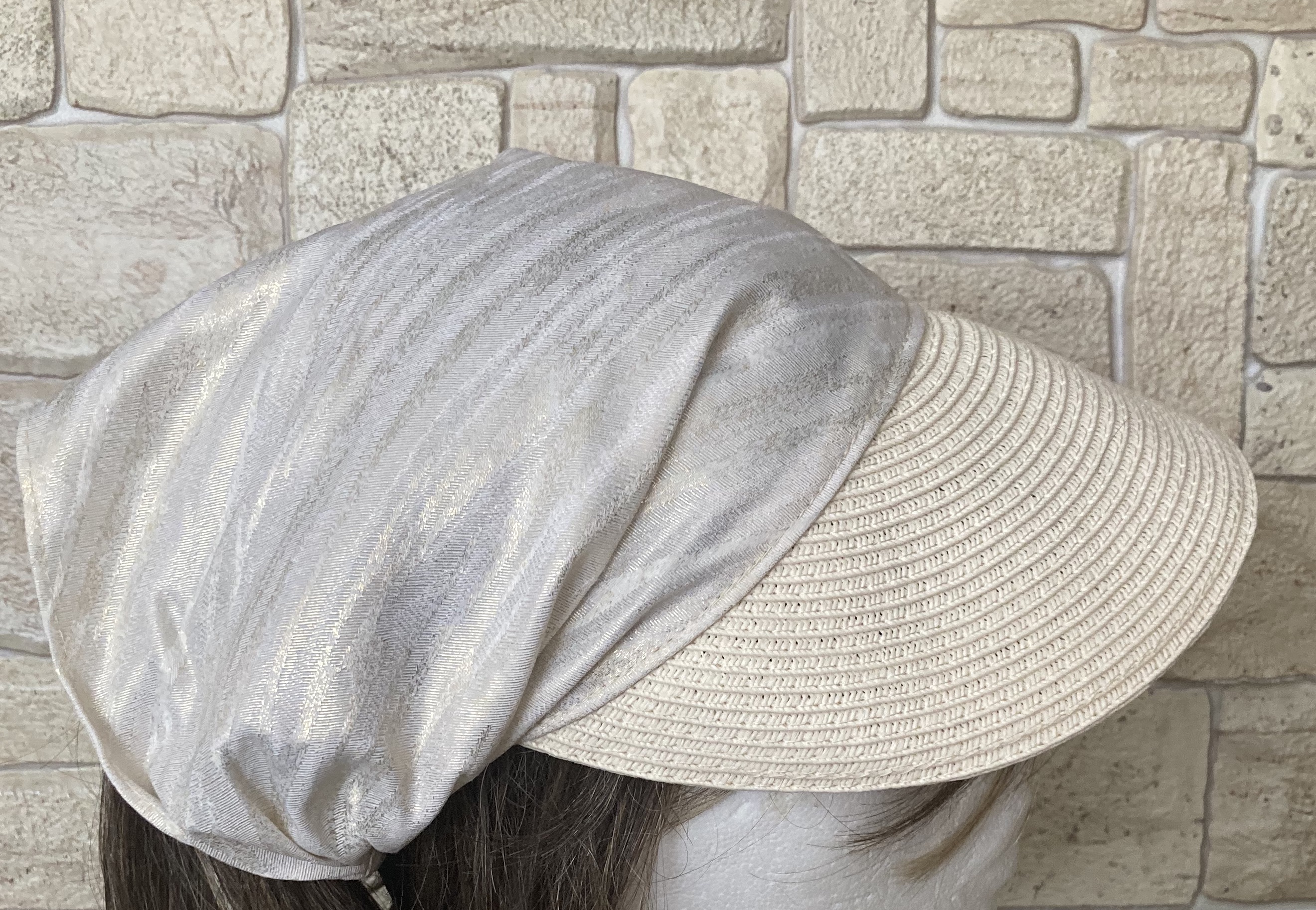 Stylový protisluneční kšilt