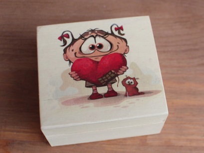 Malá krabička holčička se srdíčkem