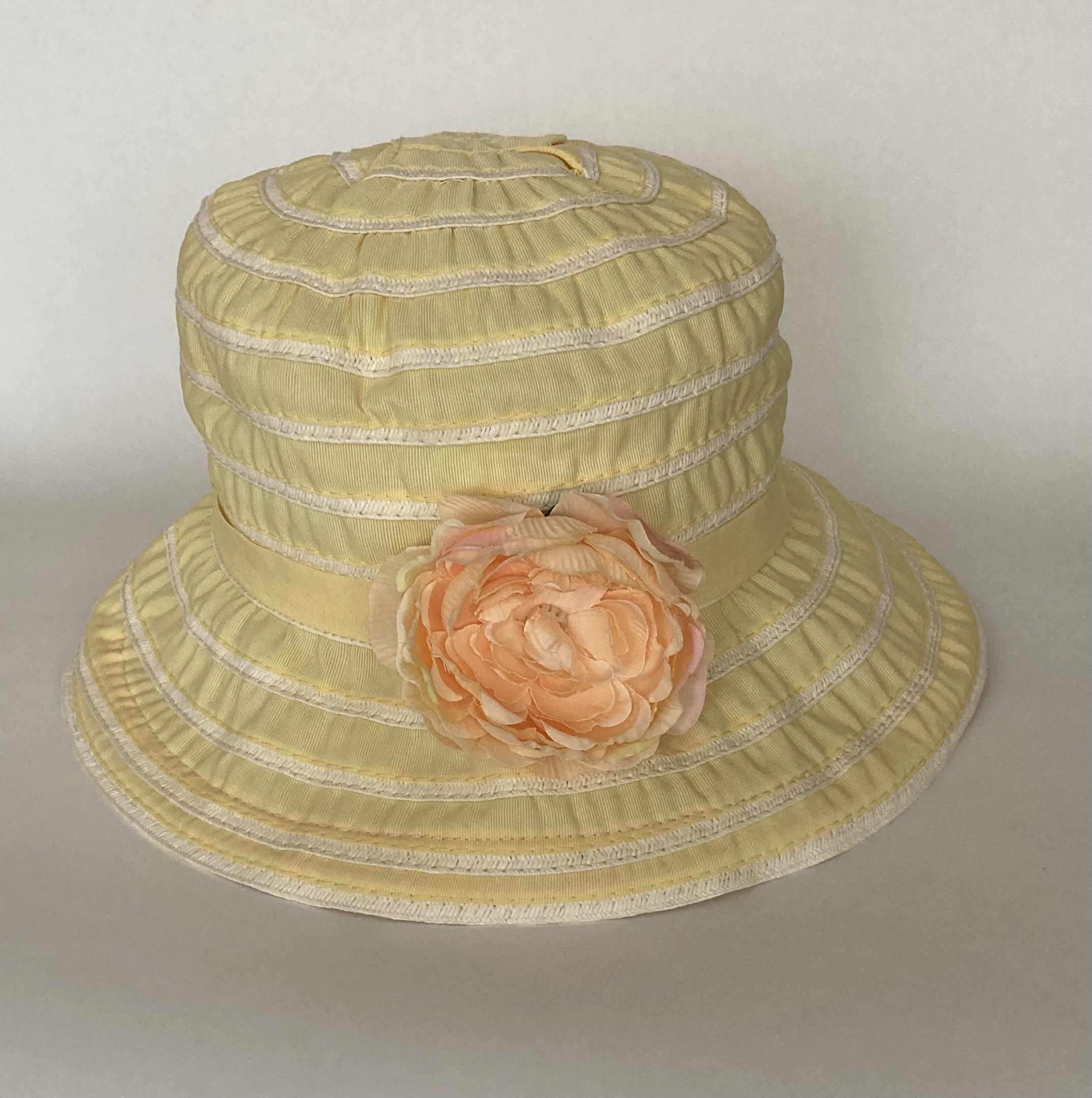 Dámský letní klobouk