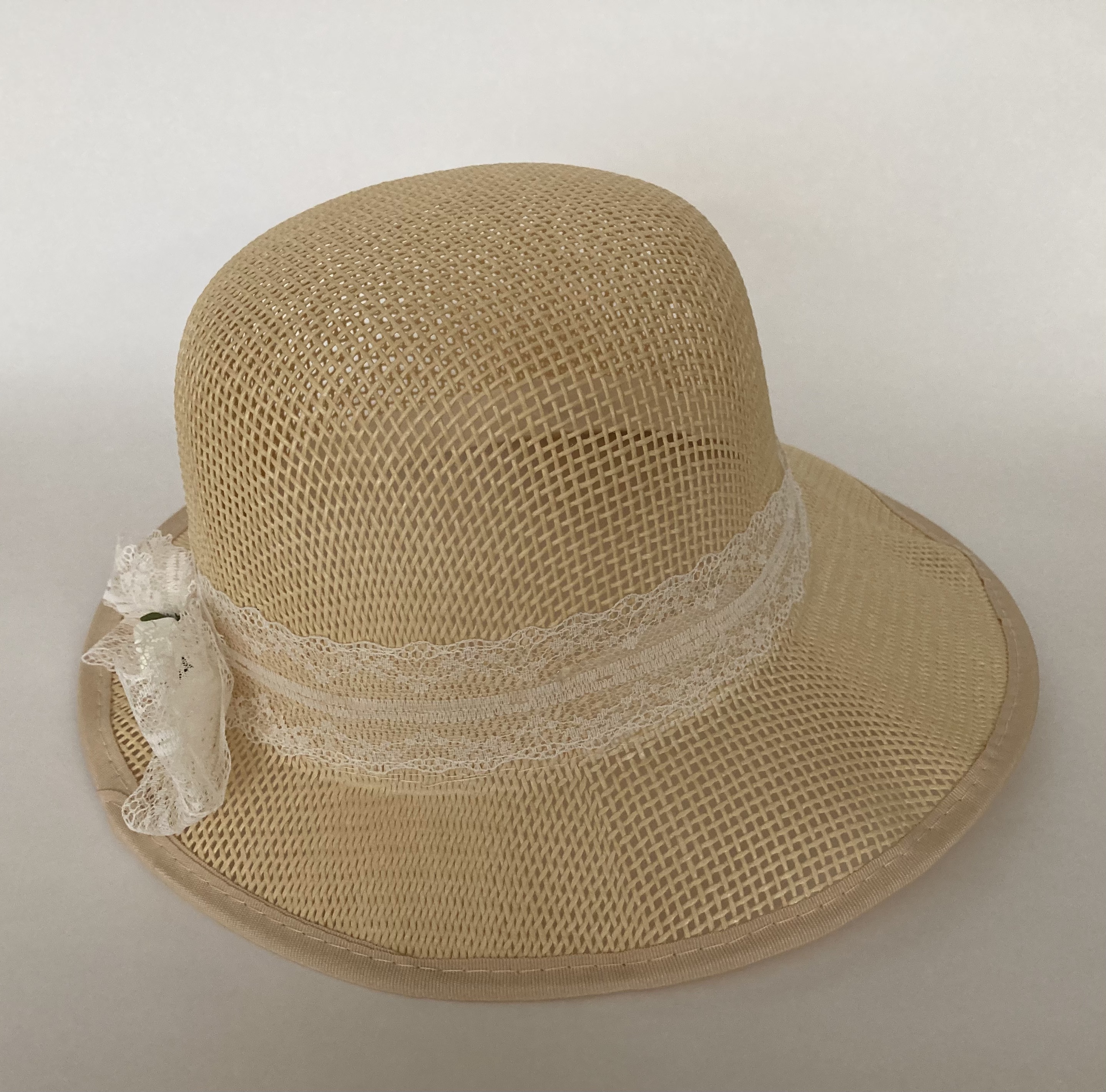 Dámský letní klobouk