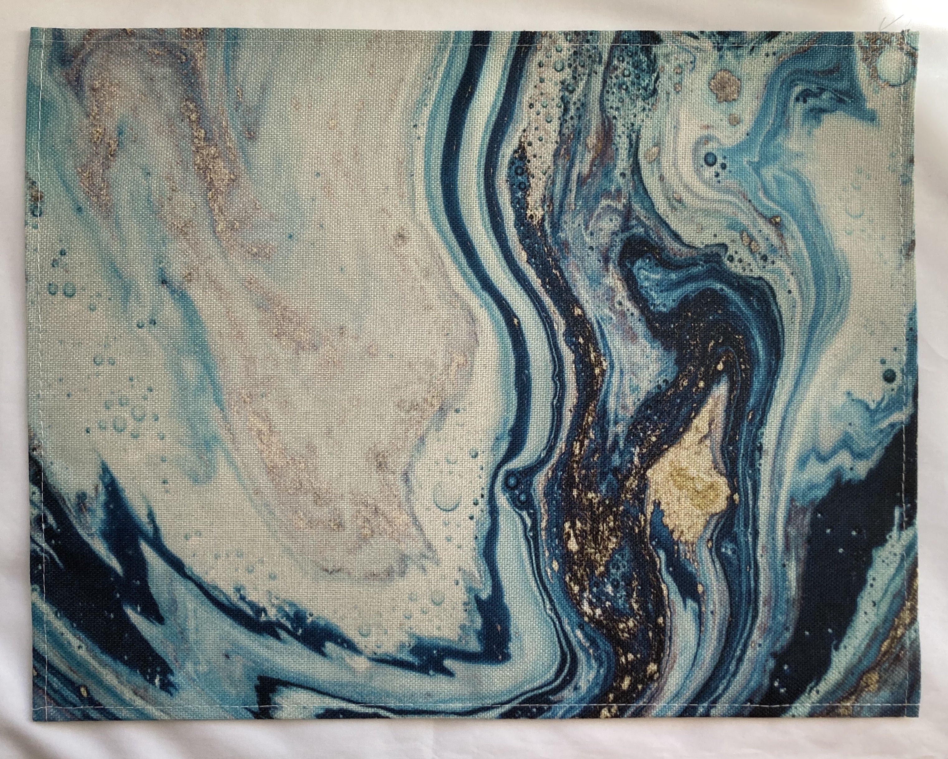 Prostírání na stůl