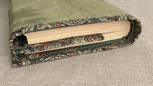 Obal na knihu nastavitelný