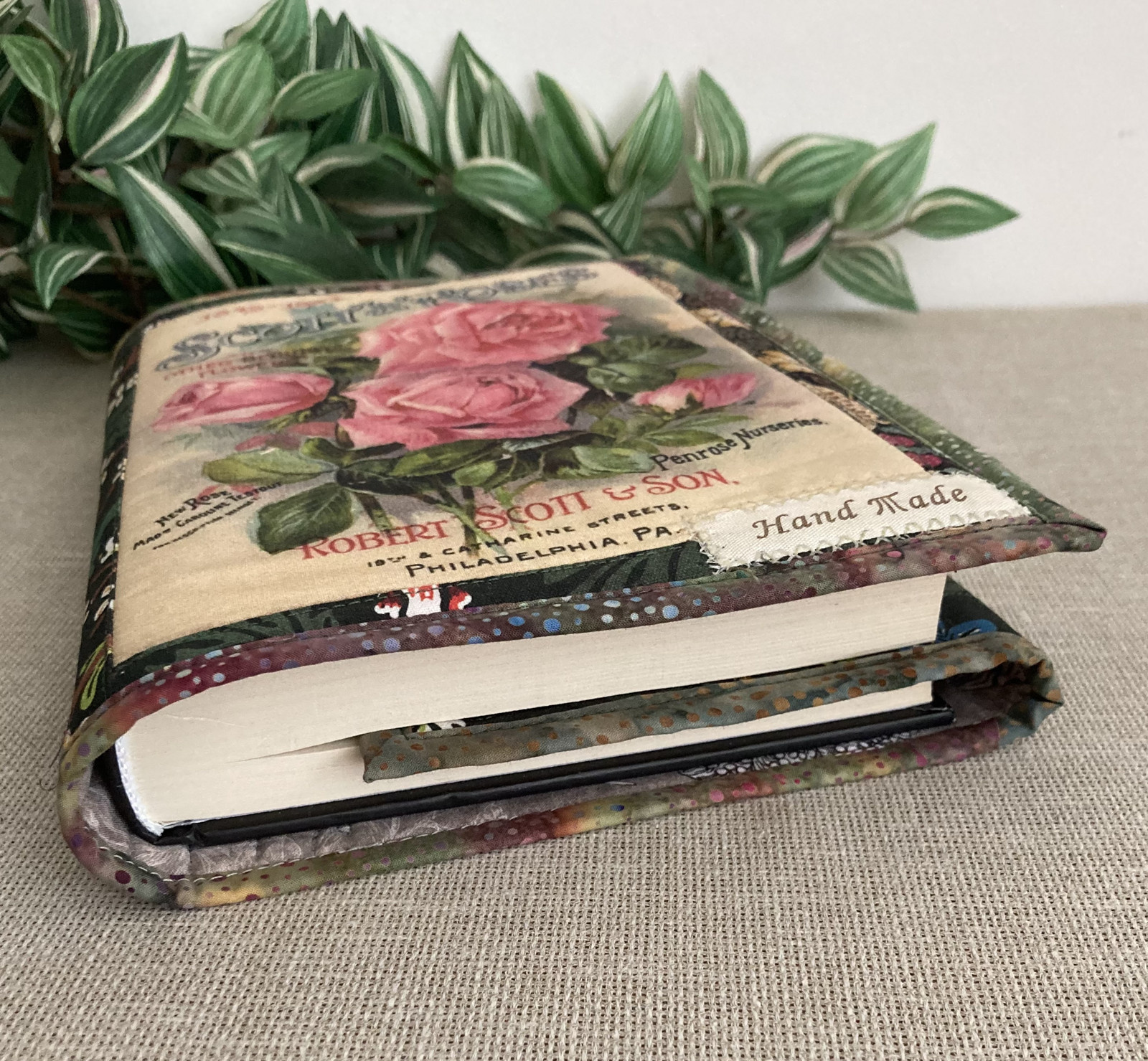 Obal na knihu nastavitelný