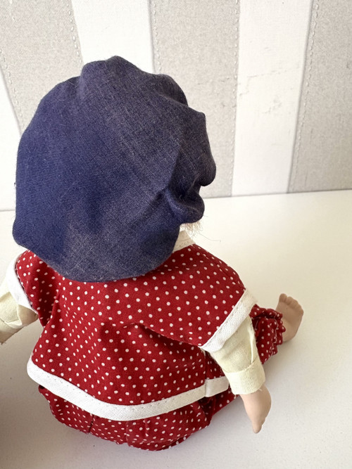 Porcelánová postavička chlapeček Daniel