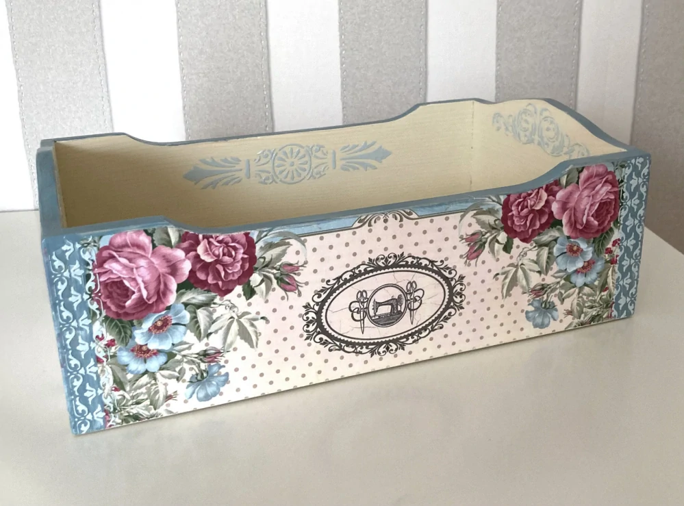 Luxusní dřevěný úložný box- Rozkvetlá galanterie