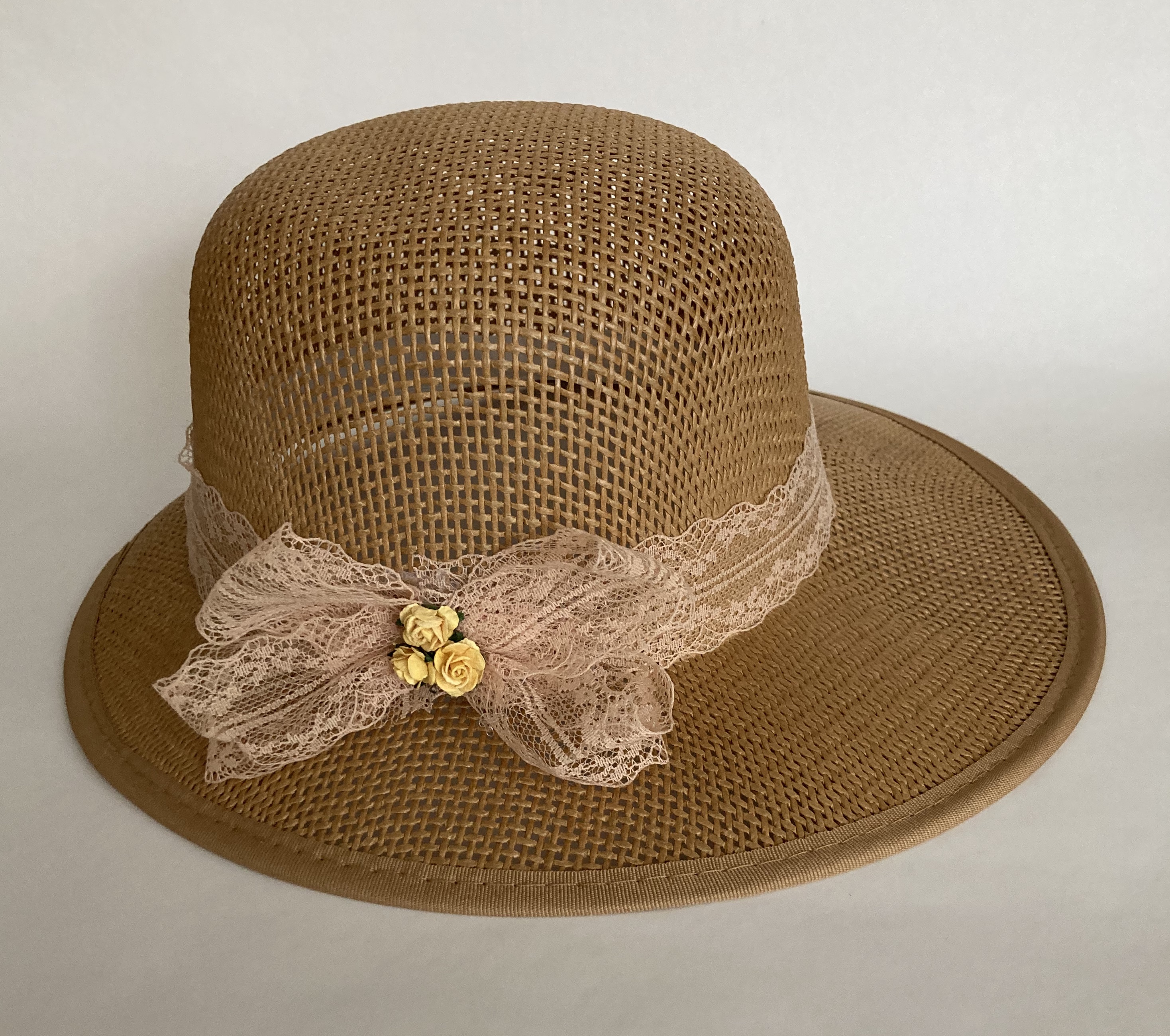 Dámský letní klobouk