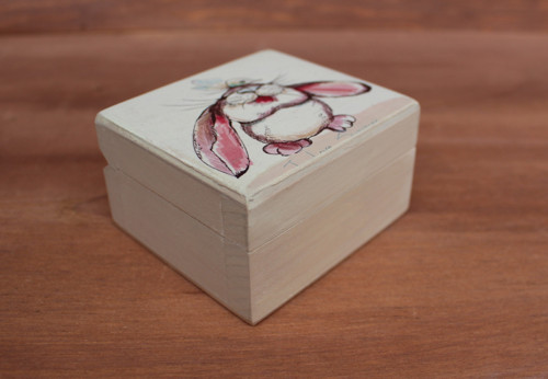 Malá krabička zajíc