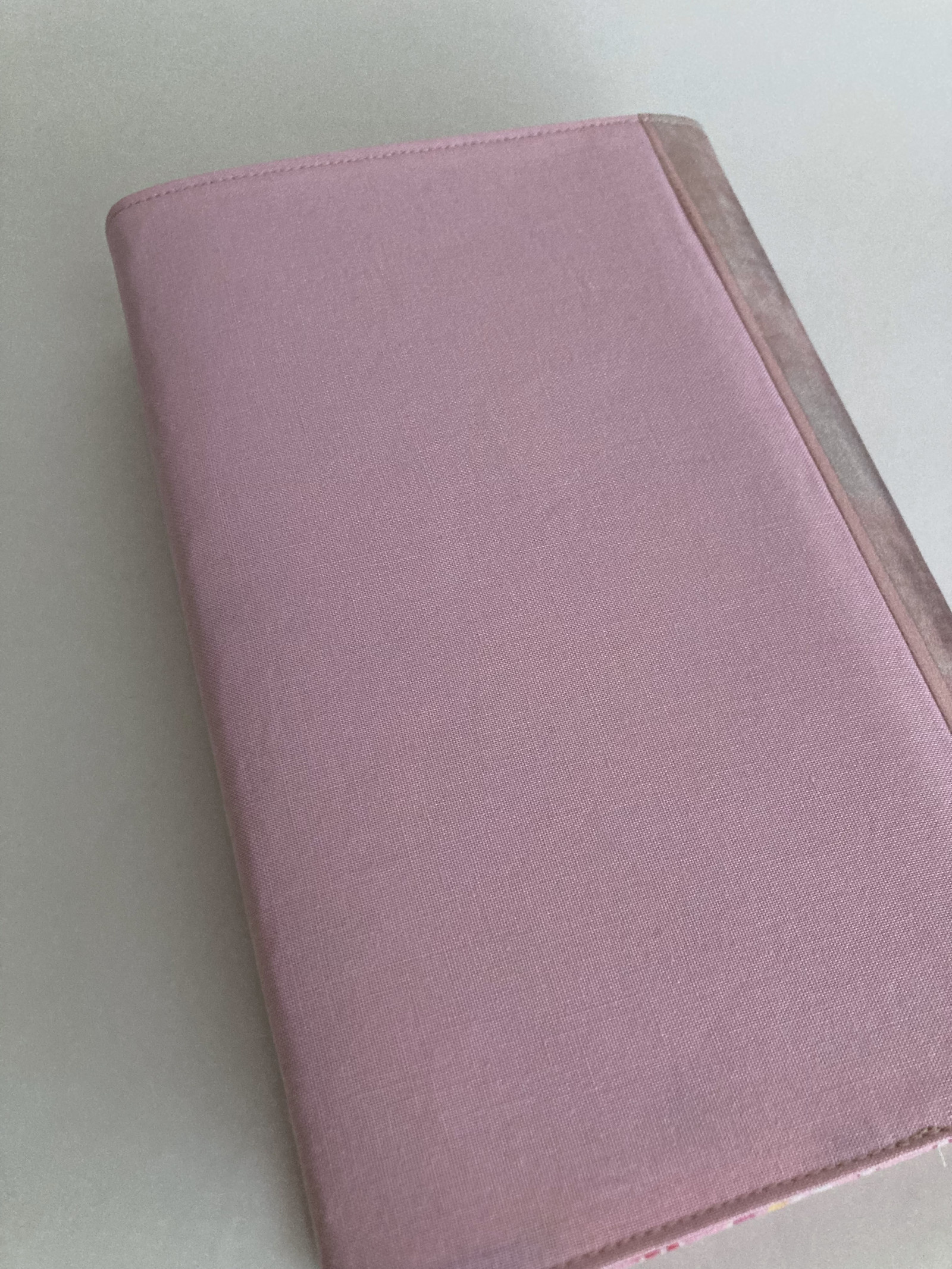 Obal na knihu nastavitelný