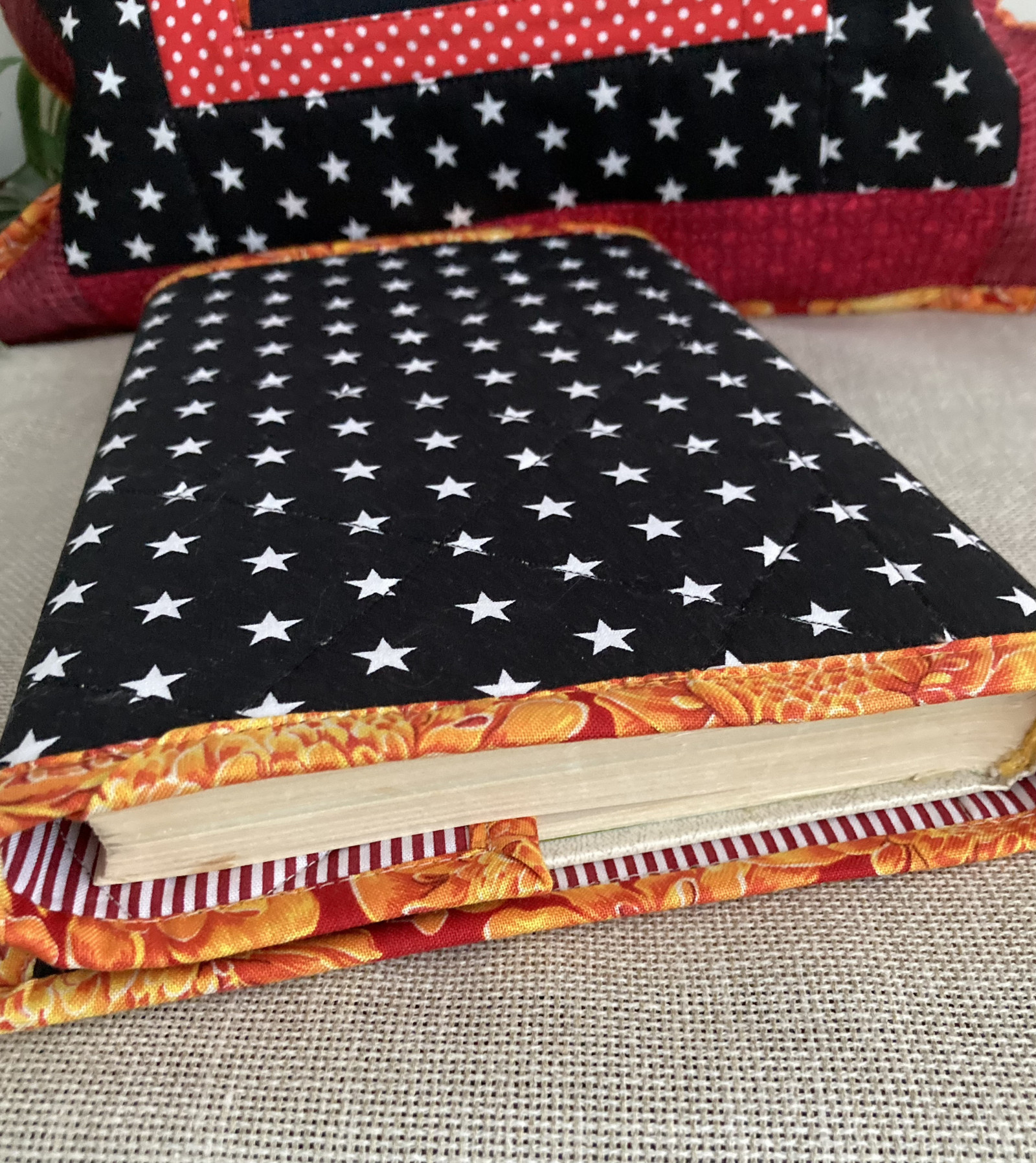 Obal na knihu nastavitelný patchwork