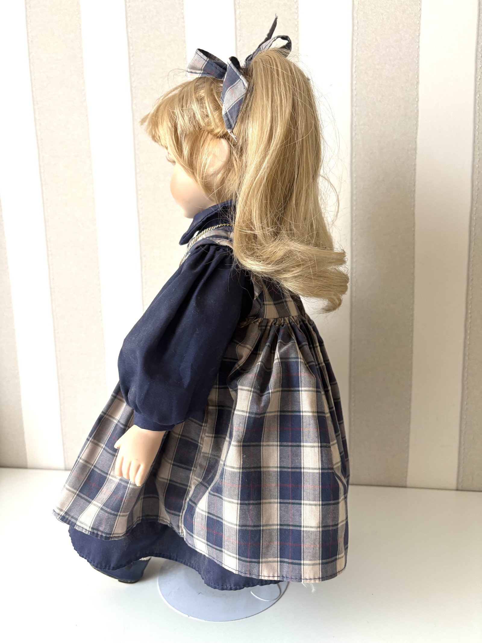 Porcelánová panenka Karolína