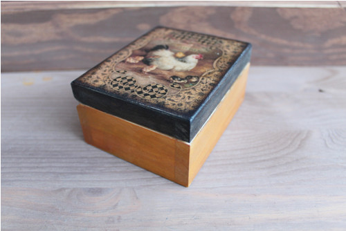 Dřevěná krabička