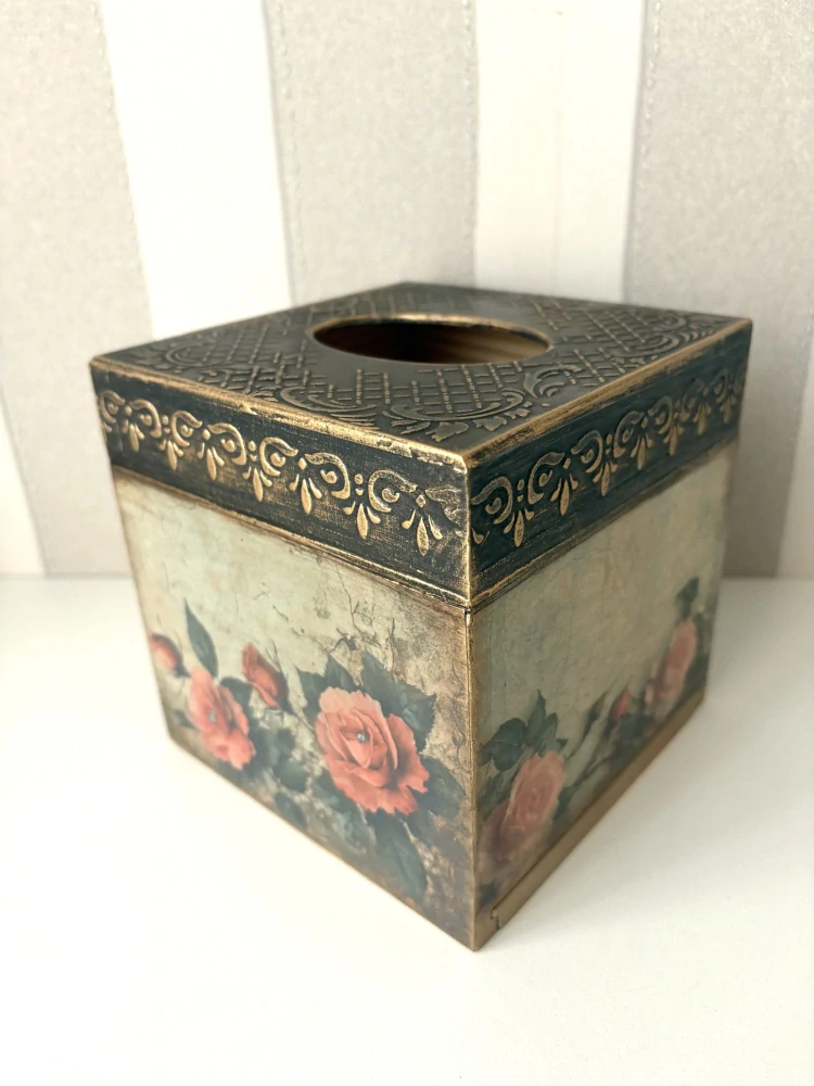 Krabička na kapesníky