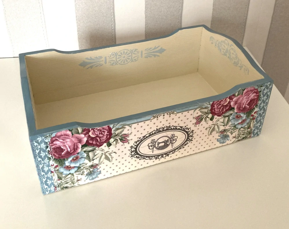 Luxusní dřevěný úložný box- Rozkvetlá galanterie