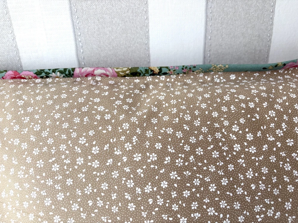 Ručně šitý patchwork povlak -Růžový nektar
