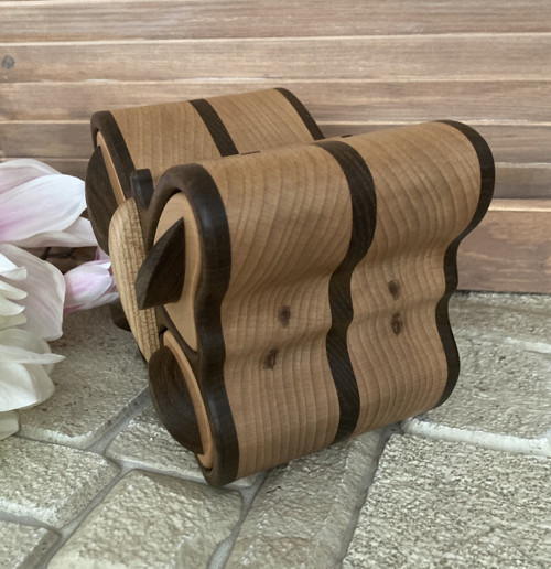 Šperkovnice motýl tmavý 01