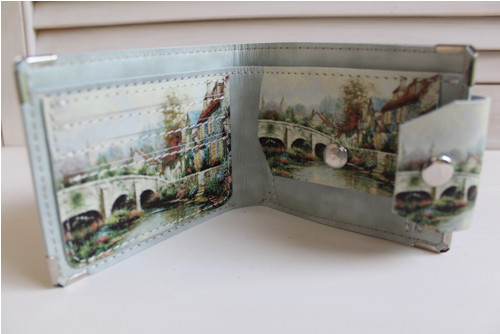 Kožená peněženka dům u potoka