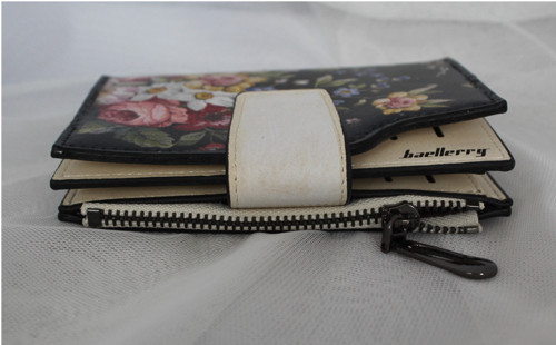 Peněženka květiny