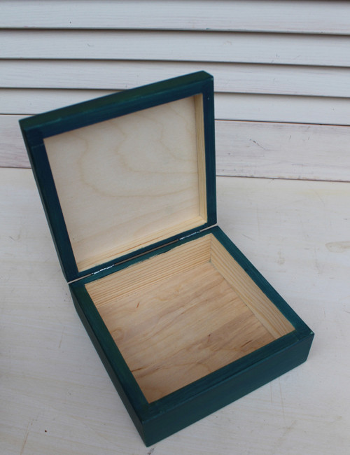 Krabička dívka se srdíčkem