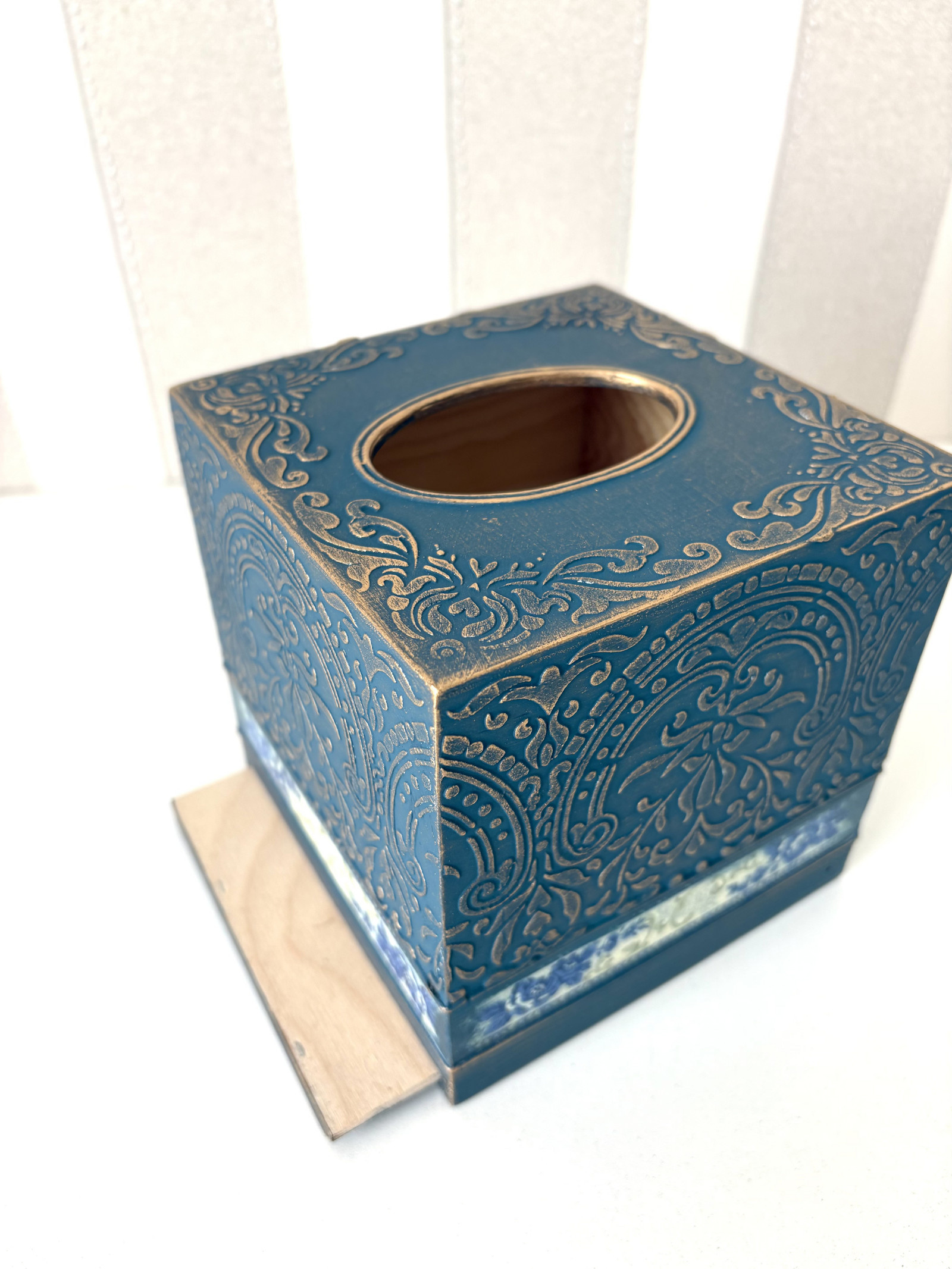 Krabička na kapesníky