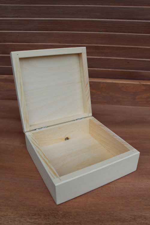 Krabička dívka se srdíčkem