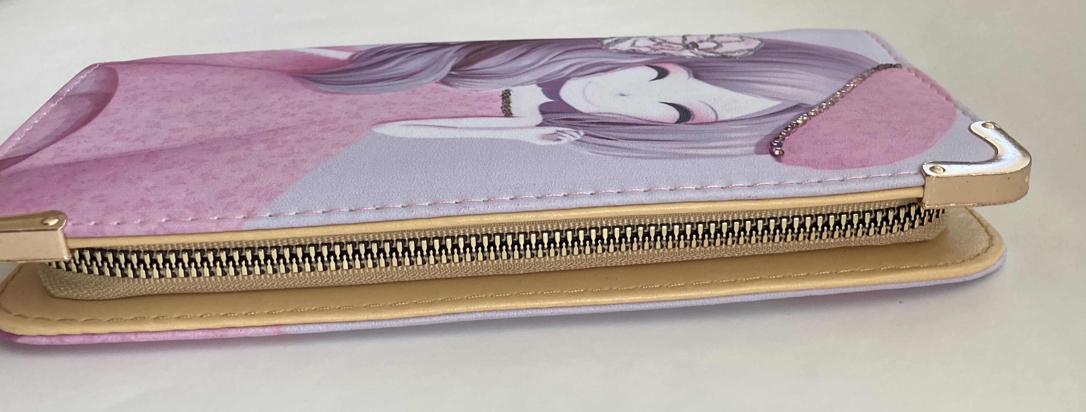 Peněženka  s poutkem na zápěstí 