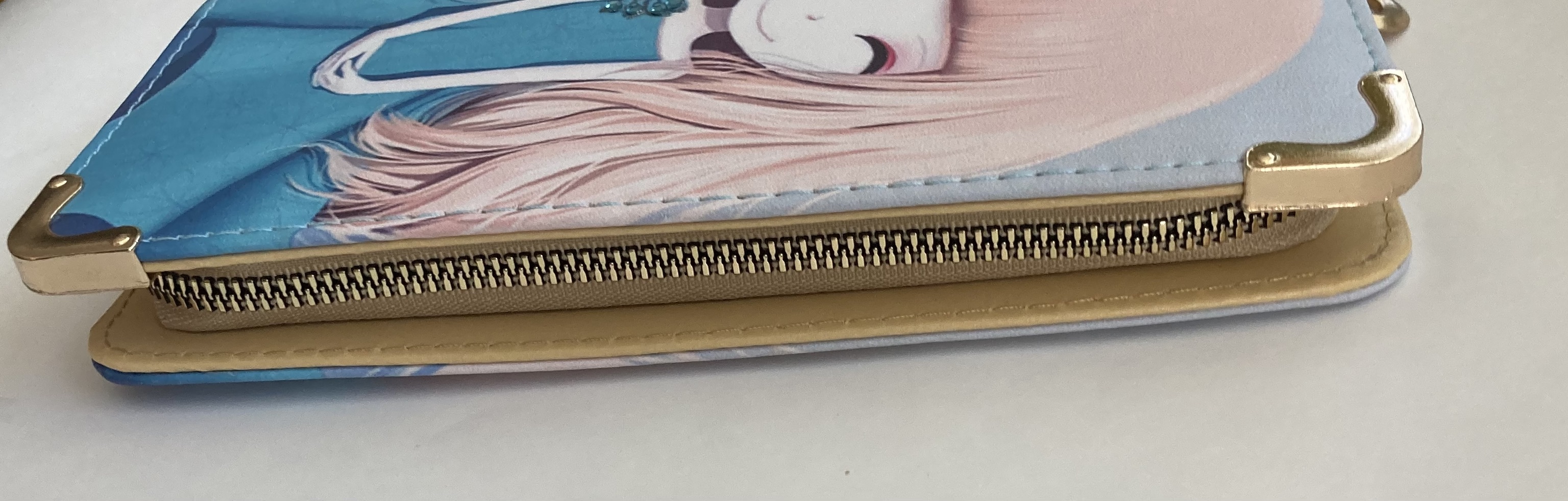 Peněženka  s poutkem na zápěstí 