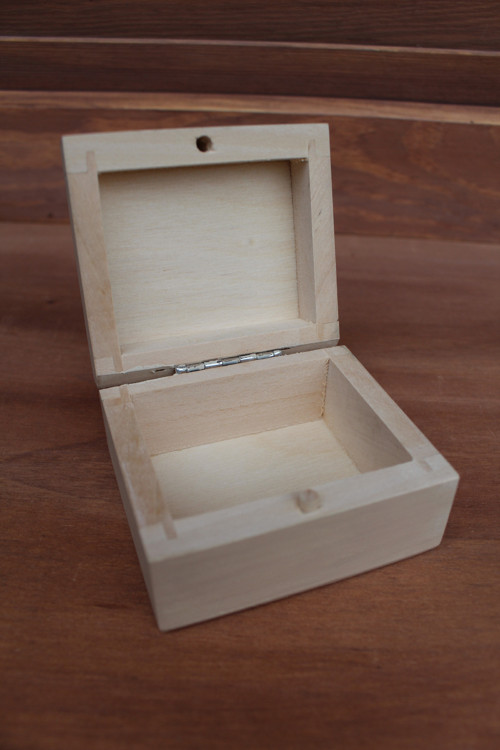 Malá krabička zajíc