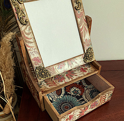 Dřevěná krabička šperkovnice