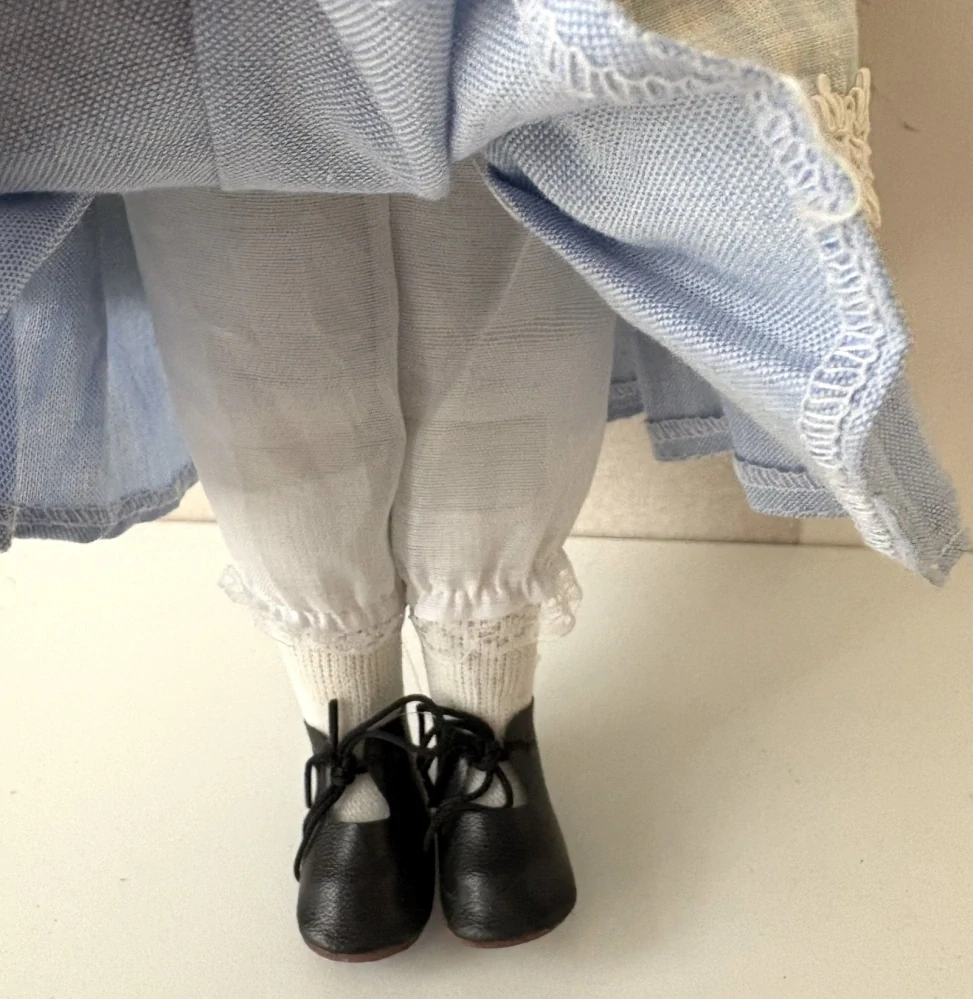 Porcelánová panenka Barbora