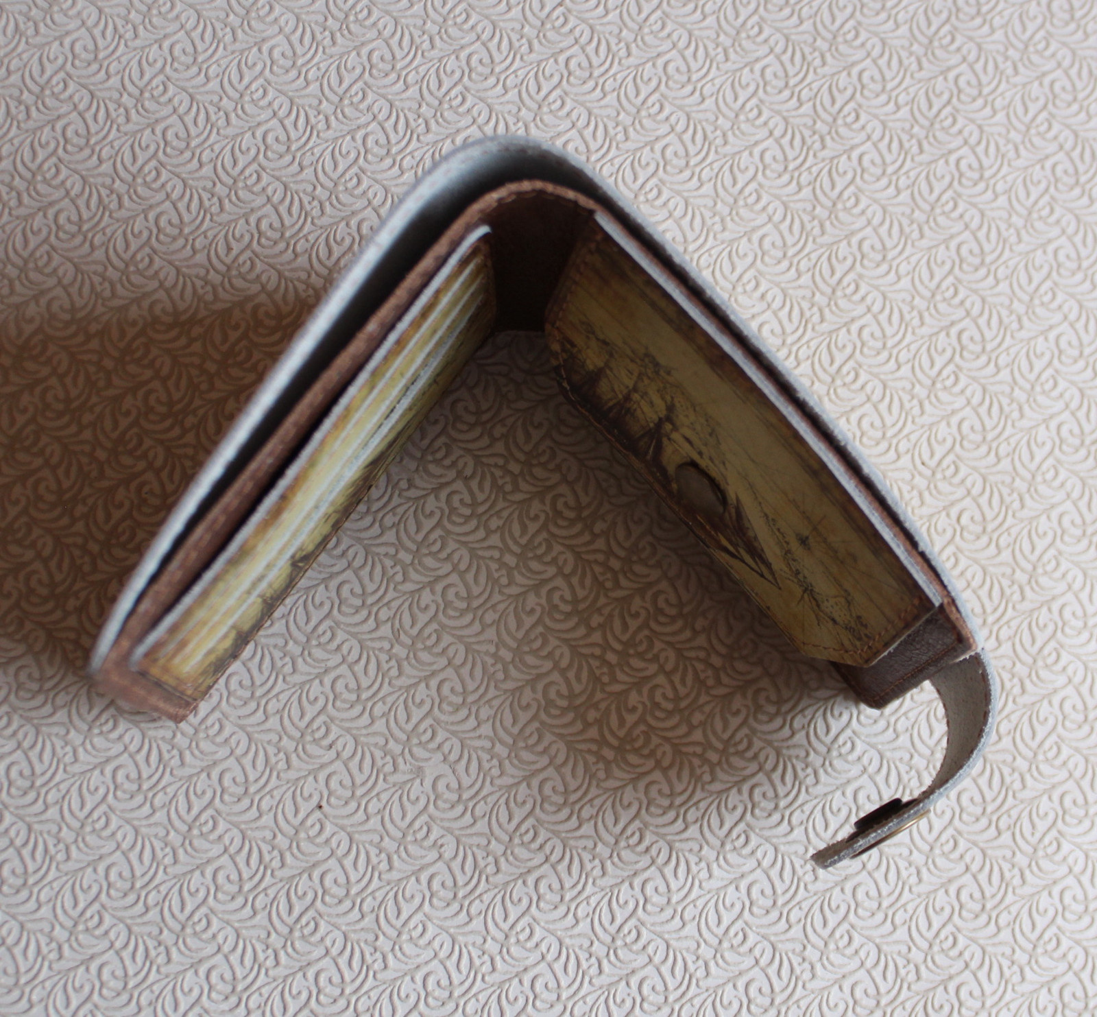 Kožená peněženka zámořské objevy