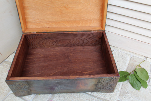 Truhla dřevěná - tanečnice