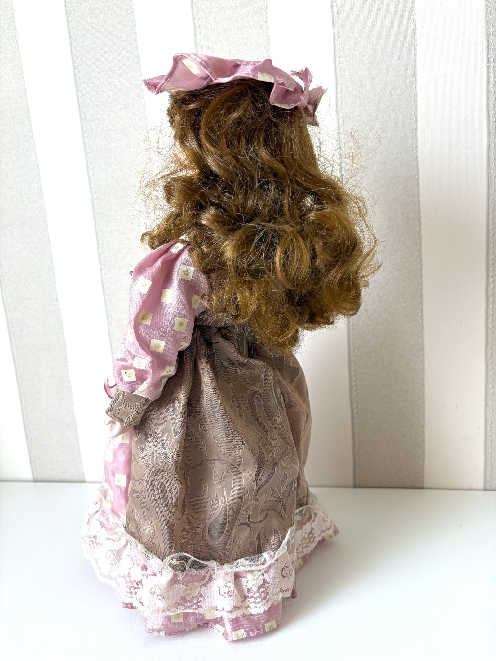 Porcelánová panenka Milena