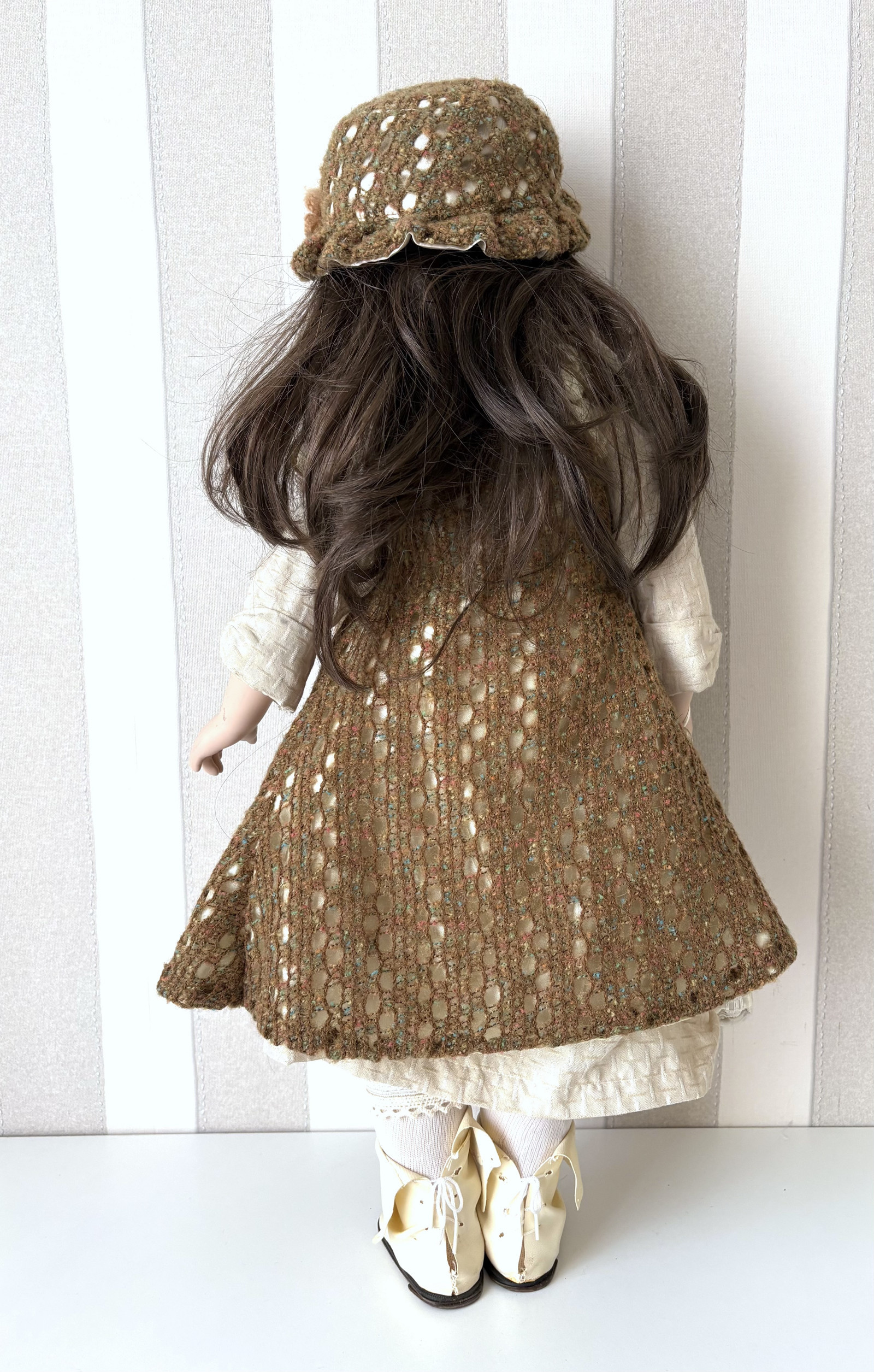 Porcelánová panenka Isabella